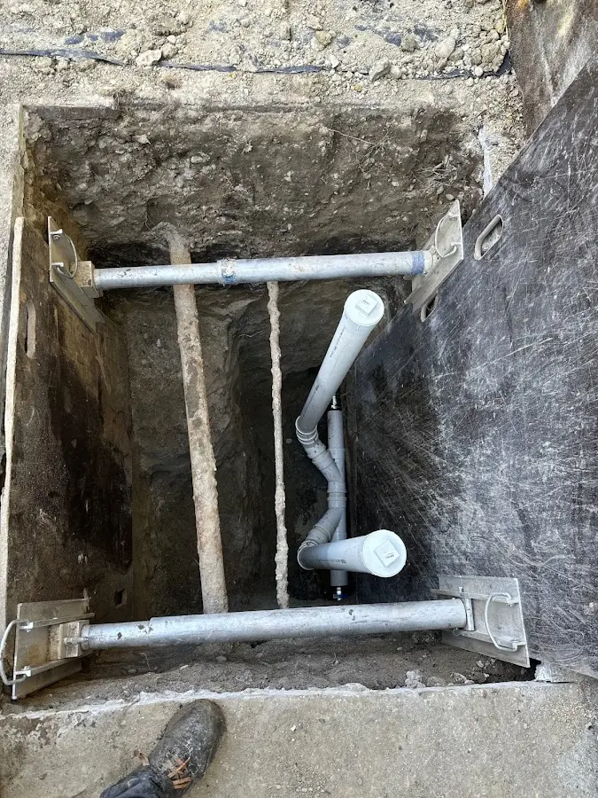 Experienced plumber completing Gas Line Repair work in Novi